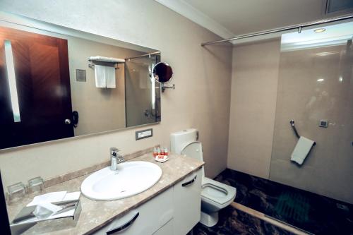 parkside hotel and apartments