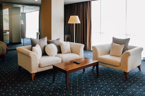 parkside hotel and apartments