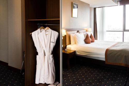 parkside hotel and apartments