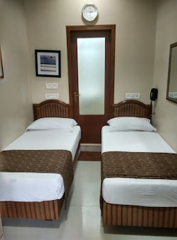 hotel elphinstone annexe