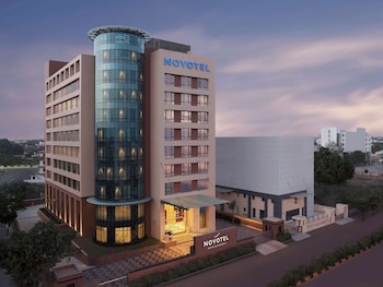 novotel lucknow gomti nagar hotel