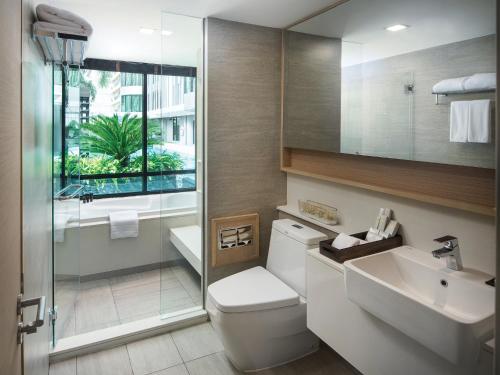 solitaire bangkok sukhumvit 11