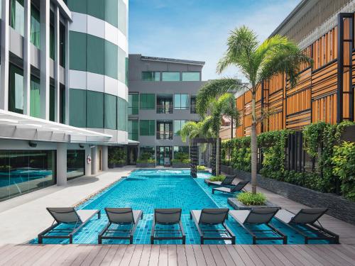 solitaire bangkok sukhumvit 11