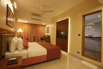evoke lifestyle candolim