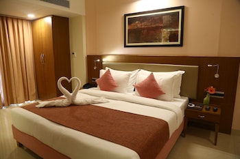 evoke lifestyle candolim