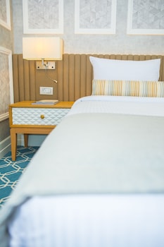 promenade hotel baku