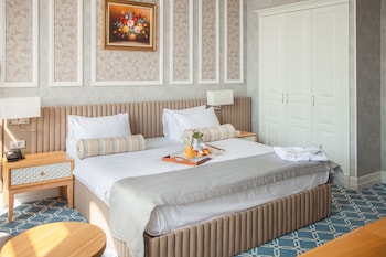 promenade hotel baku