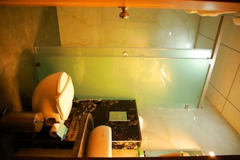 royal lotus view resotel