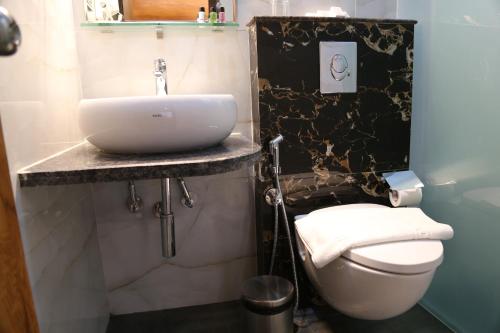 royal lotus view resotel