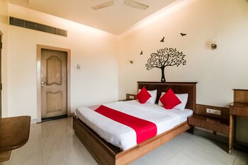 hotel dhiraj