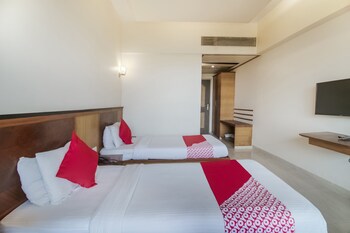 hotel dhiraj