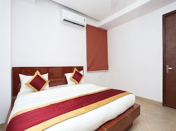 amaira hotels and banquets near vaishali metro station
