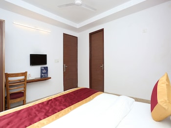 amaira hotels and banquets near vaishali metro station