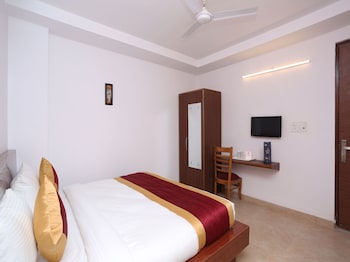 amaira hotels and banquets near vaishali metro station