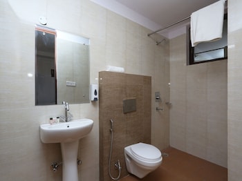amaira hotels and banquets near vaishali metro station