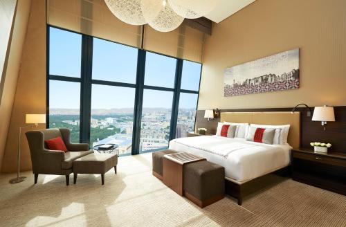 fairmont baku flame towers