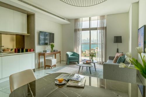 th8 palm dubai beach resort vignette collection