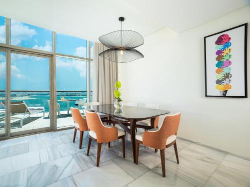 th8 palm dubai beach resort vignette collection