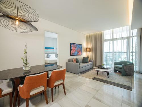 th8 palm dubai beach resort vignette collection