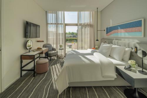 th8 palm dubai beach resort vignette collection
