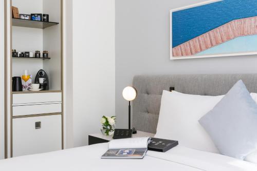 th8 palm dubai beach resort vignette collection