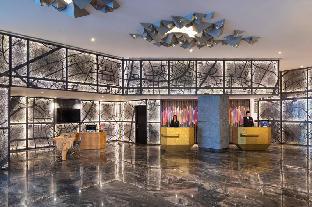 renaissance ahmedabad sg highway