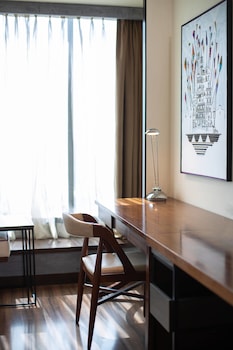 renaissance ahmedabad sg highway