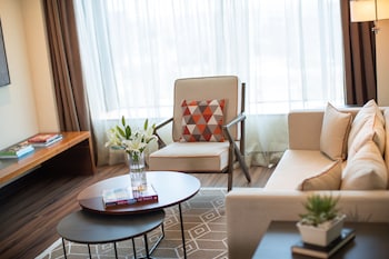 renaissance ahmedabad sg highway