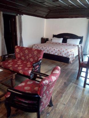 the hive cottage by royal collection
