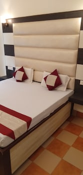 hotel sidhartha 80 metres from taj mahal
