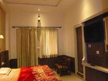 hotel sidhartha 80 metres from taj mahal