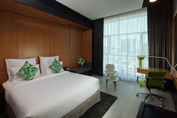 al khoory sky garden hotel