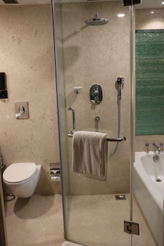 radisson blu atria bengaluru