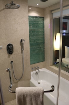 radisson blu atria bengaluru