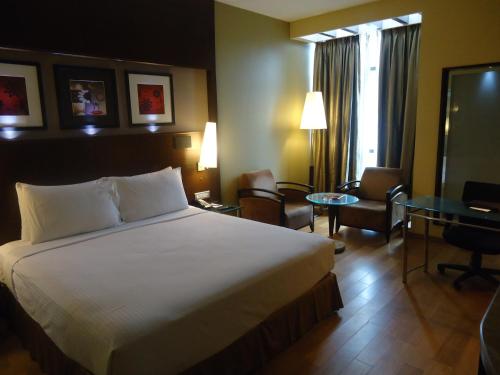 radisson blu atria bengaluru