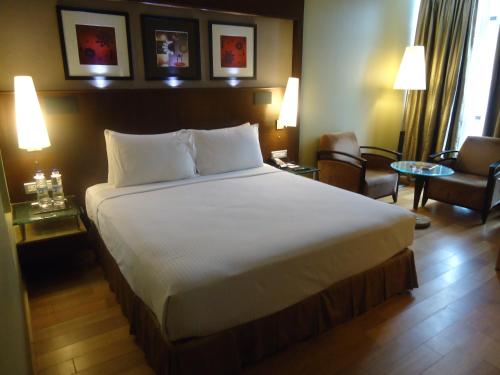 radisson blu atria bengaluru