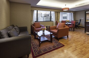 rembrandt residences bangkok