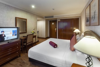 rembrandt residences bangkok