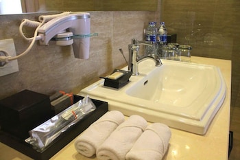 harper kuta by aston