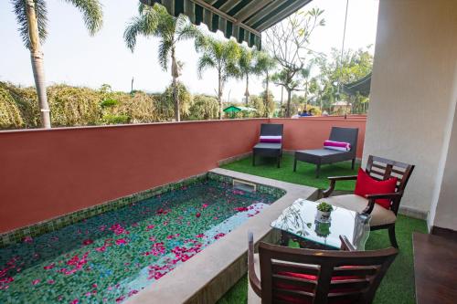 the neeraj river forest resort