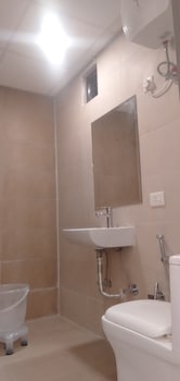 airport hotel j p palace