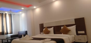 airport hotel j p palace