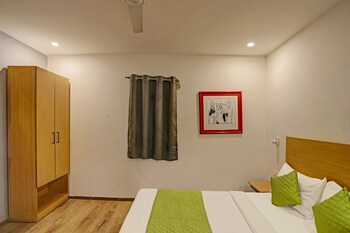 hotel admire inn vashu