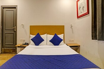 hotel admire inn vashu