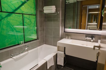 al khoory courtyard hotel