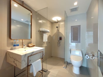 away bangkok riverside kene