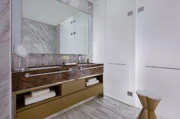 the ritz carlton baku