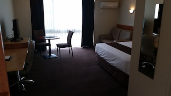 room-image