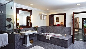 the maharajas lodge ranthambore