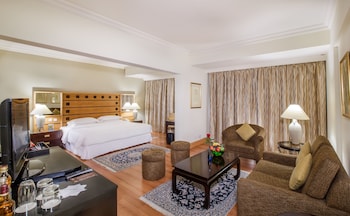 grand excelsior hotel deira
